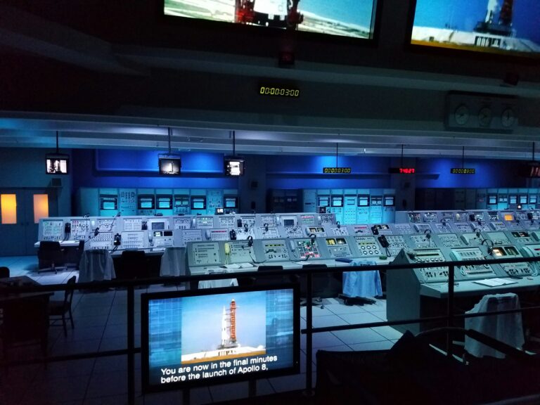The FAA Wants One Giant Air Traffic Supercenter — Here’s the Risk Nobody Is Discussing